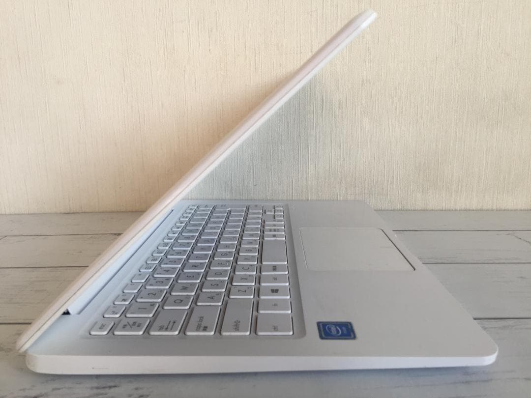 ASUS E406S 小型・薄14型液晶/17.6mm/Office/Win11