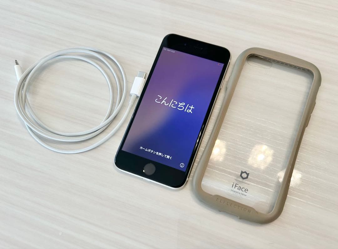 iPhone SE 第2世代 本体 ホワイト 純正ケーブルとiFaceケース付き