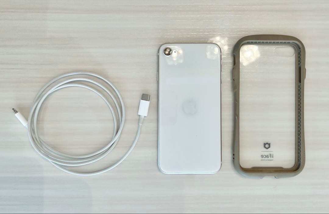 iPhone SE 第2世代 本体 ホワイト 純正ケーブルとiFaceケース付き