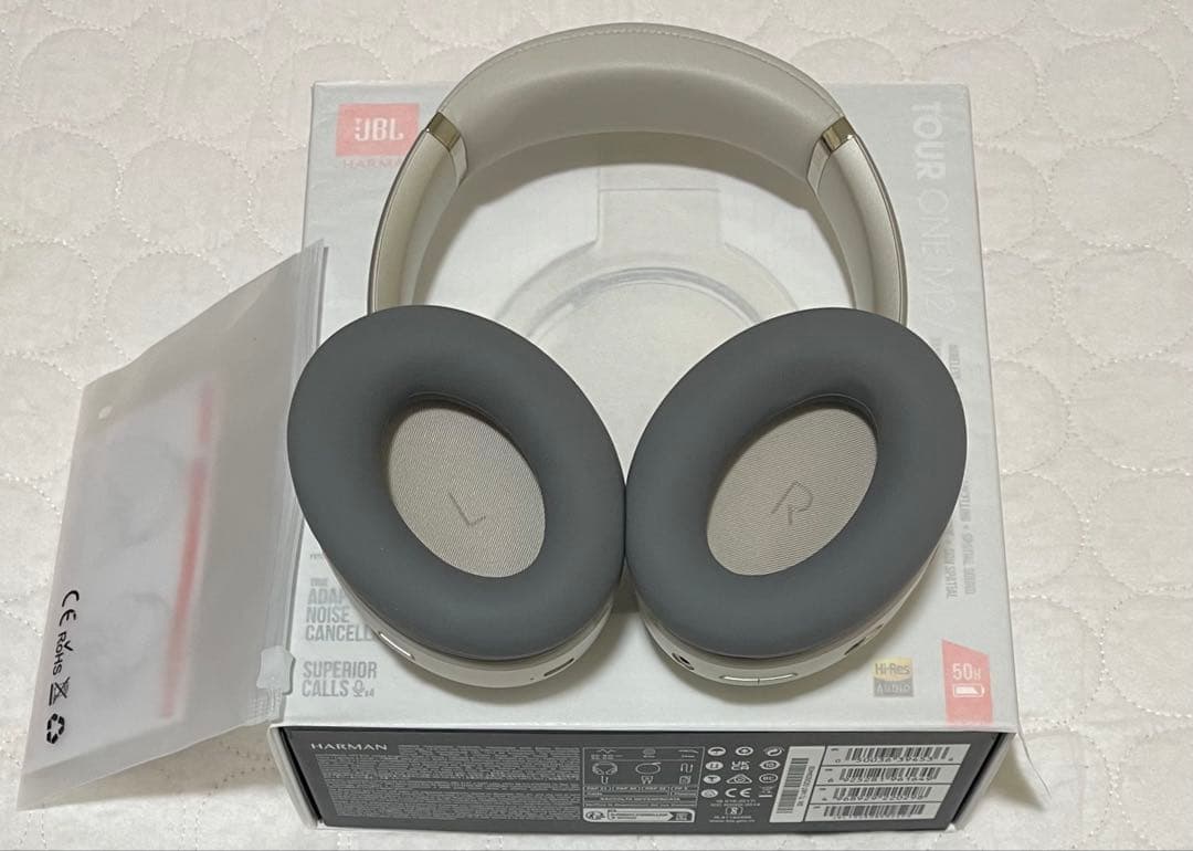 [超美品] jbl tour one m2 シャンパンゴールド & イヤーカバー