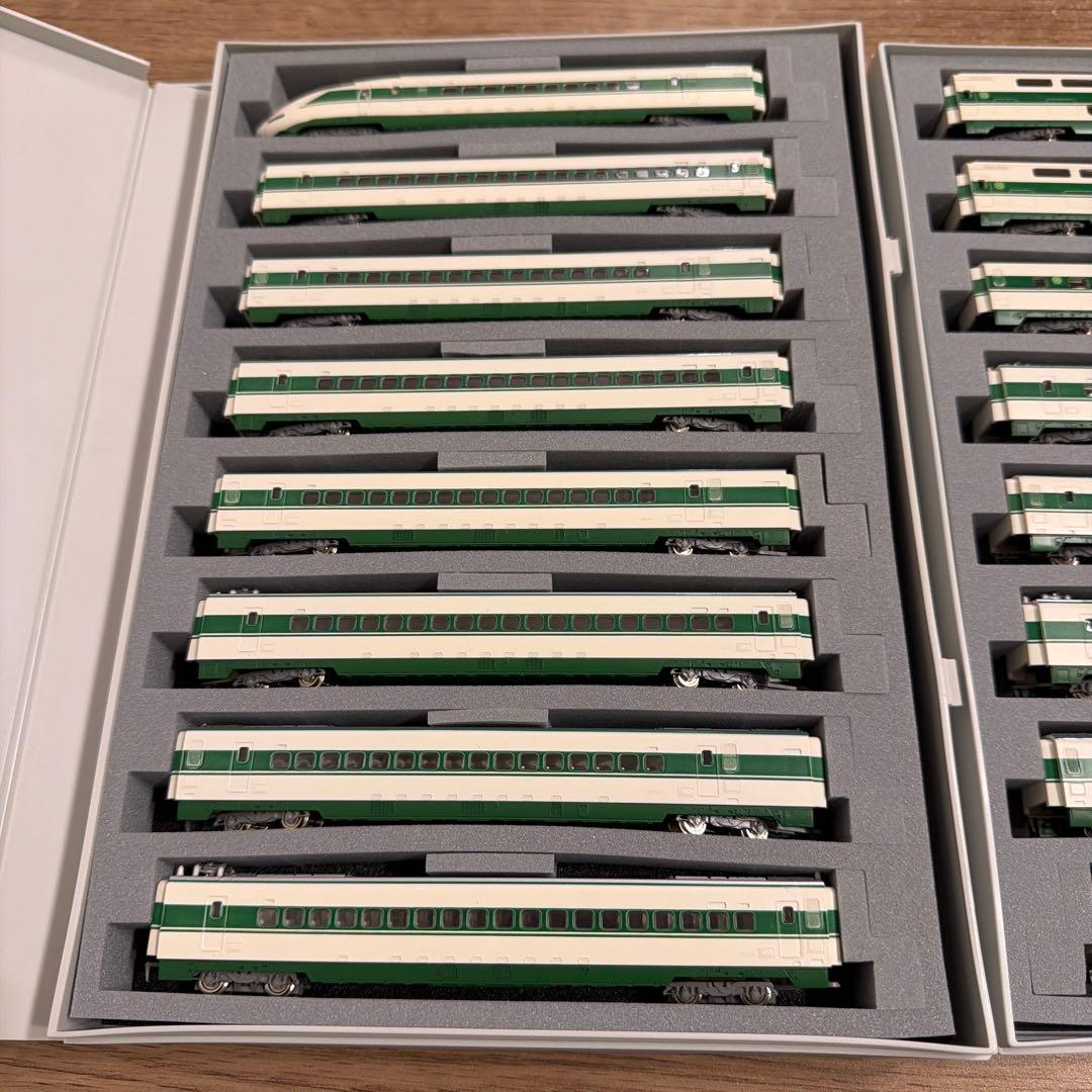 TOMIX JR 200系東北・上越新幹線 (H編成) 基本・増結 16両セット