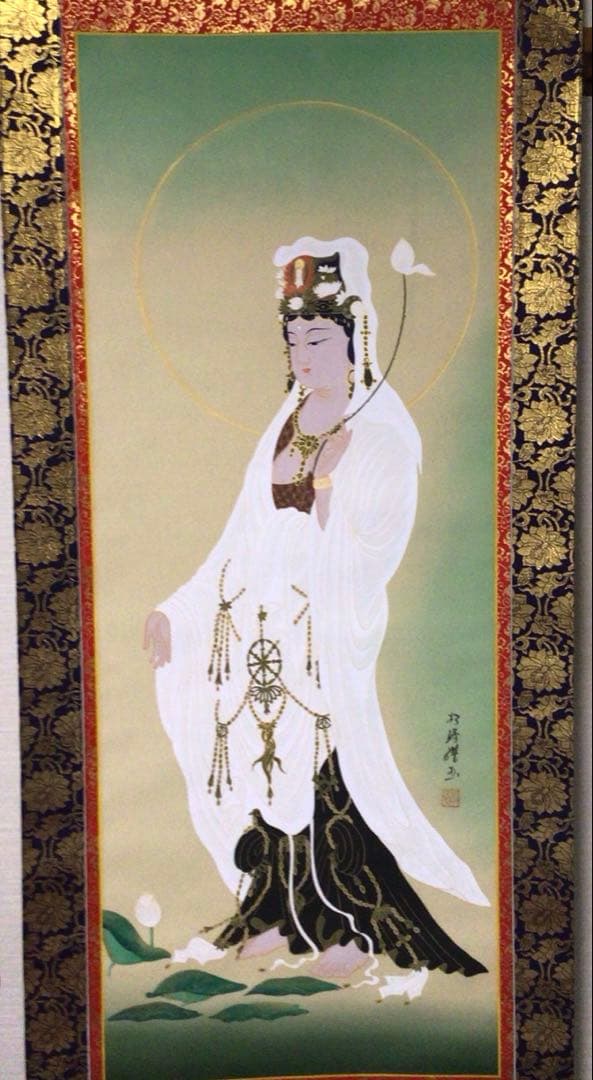 No5489 掛軸　在印　松涛漌画　白衣観音像　絹本　共箱　仏教美術　送料無料