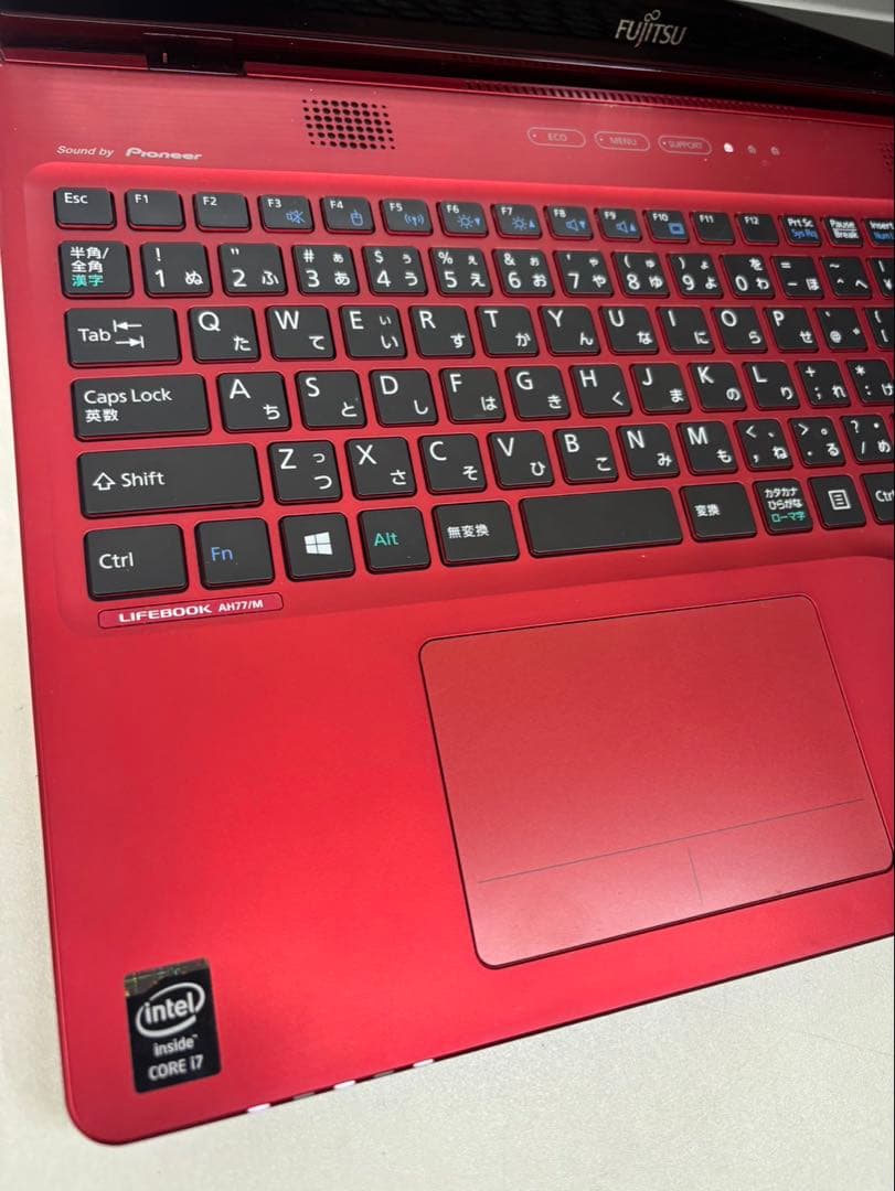 566 富士通　美品✨人気のレッド　SSD250 メモリ8GB office付き
