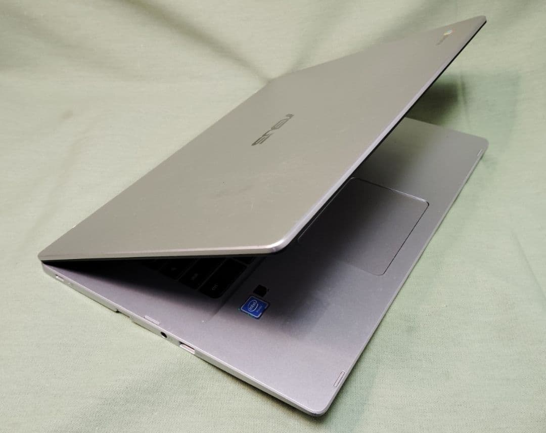 15インチ大画面 ASUS Chromebook C523NA SSD64G