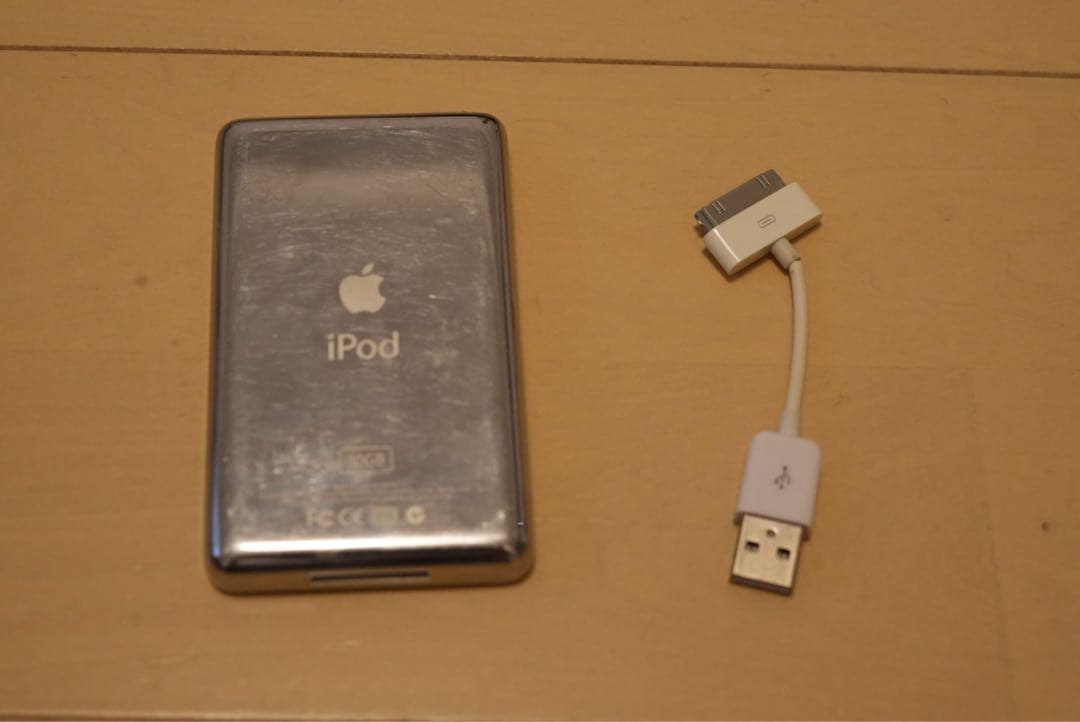 ポータブルプレーヤー Apple iPod classic 30gb