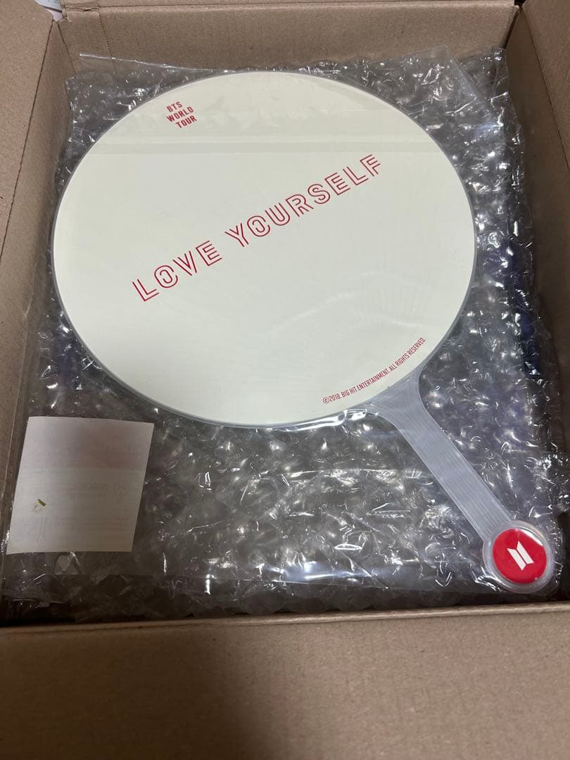 新品未開封　BTS テヒョン テテ Ｖ　うちわ＆フラッグ 公式7点