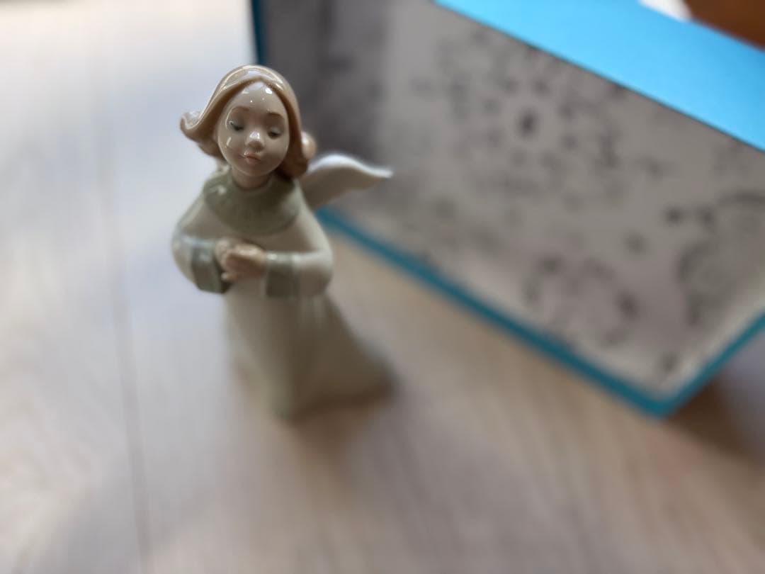 リヤドロ置物 天使 新品 人形 置物 LLADOR おしゃれ陶器製アンティーク