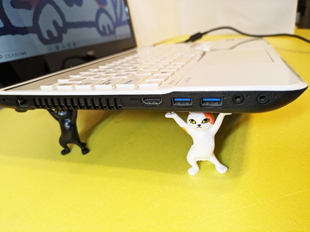 NEC　LaVie/LS150白 win10・4GB・HDD750GB・カメラ有