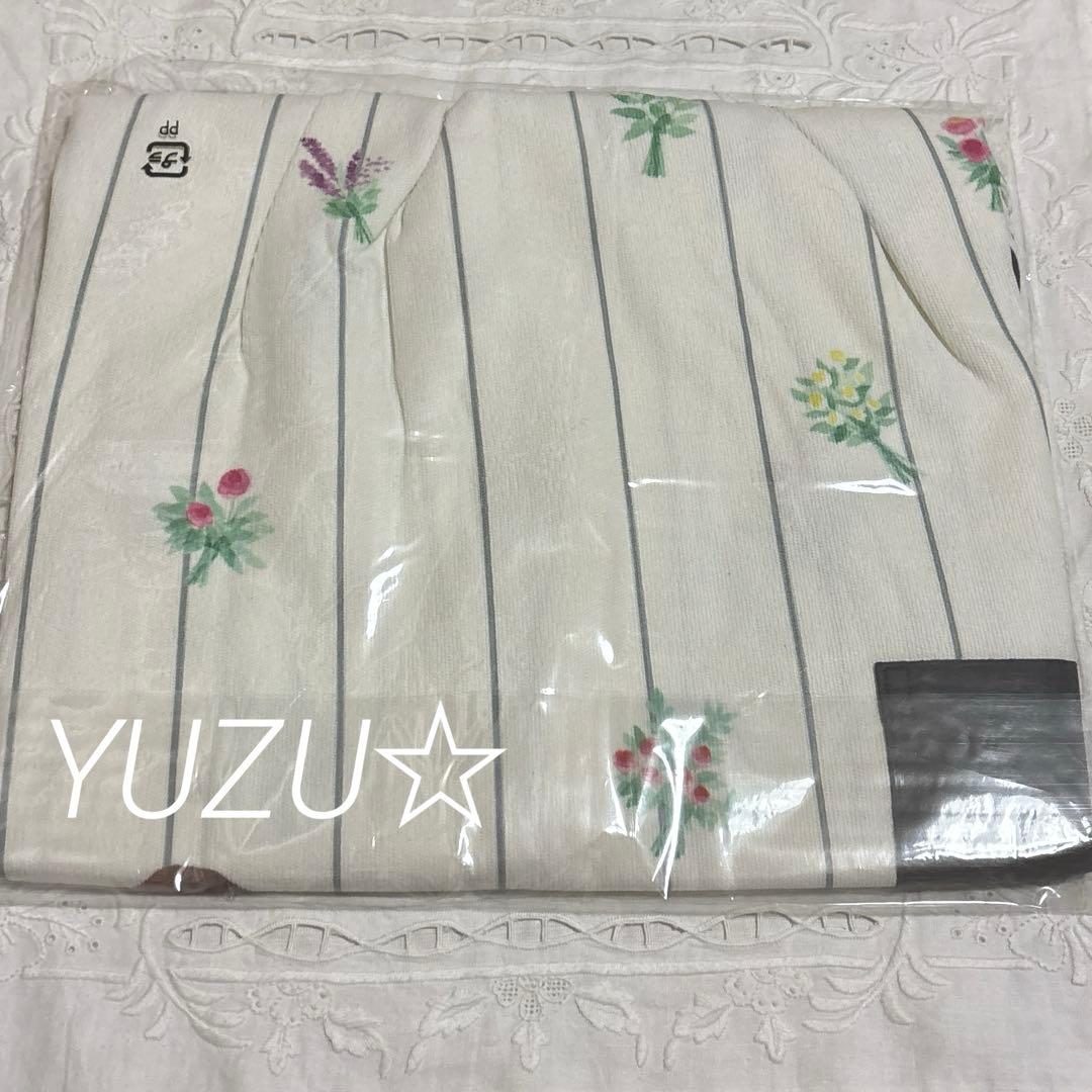 新品未使用♡学研 くまのがっこうモノトーンブーケエプロン♡すてきな先生♡完売品