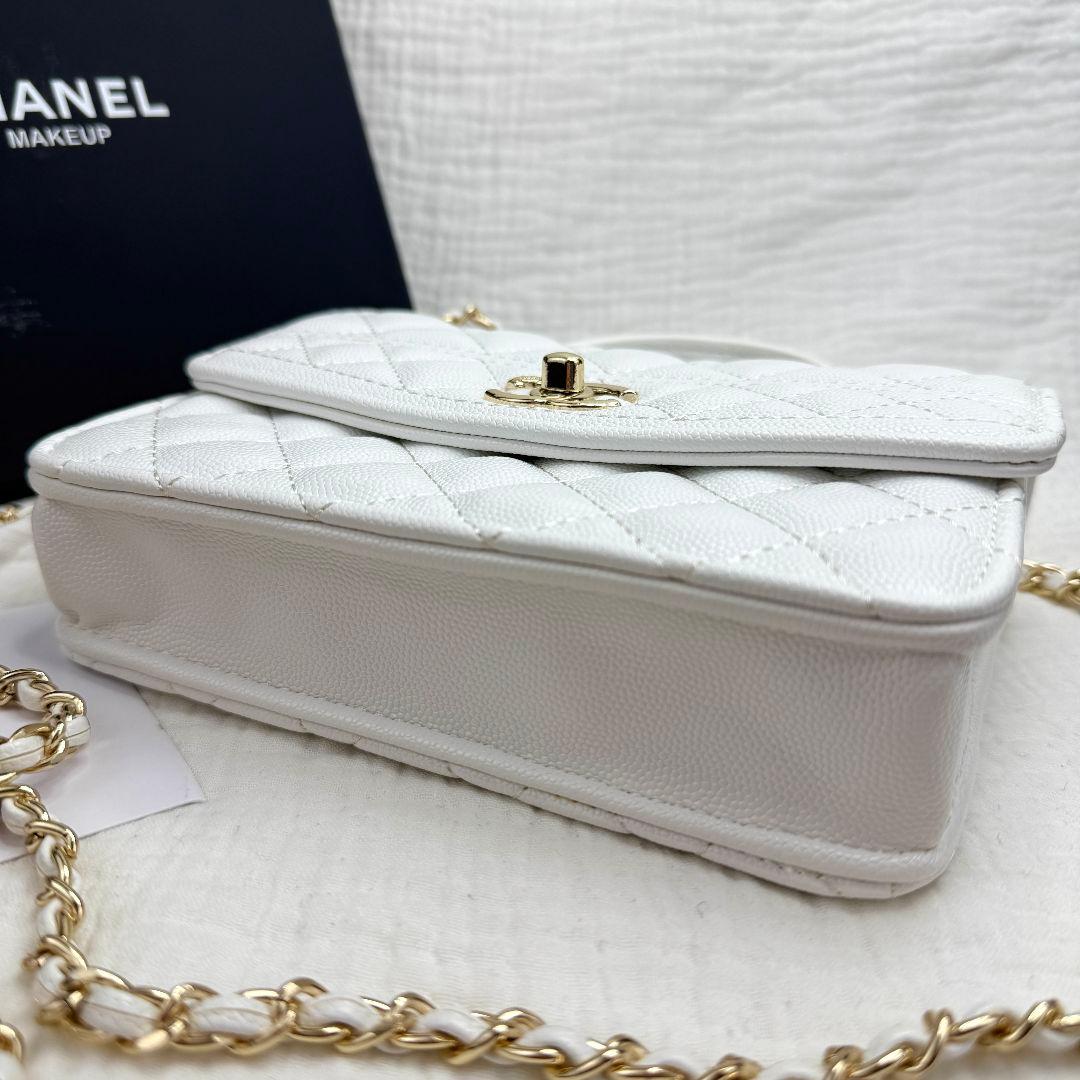 CHANEL ロゴハンドル キルティング ショルダーバッグ ノベルティ