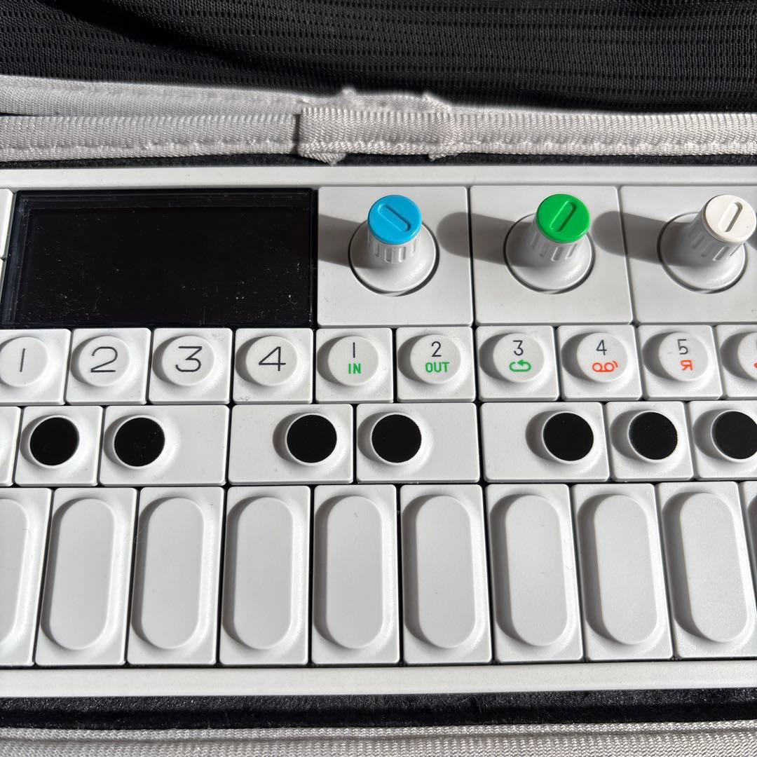 【美品】OP-1 シンセサイザー ケース付き