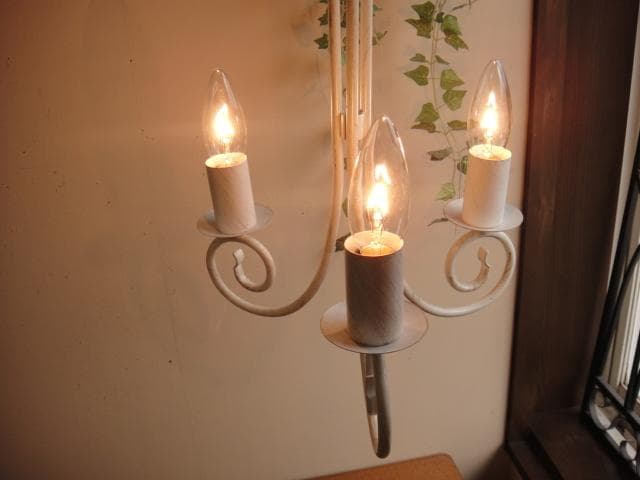 シンプル3灯シャンデリアペンダントランプホワイト