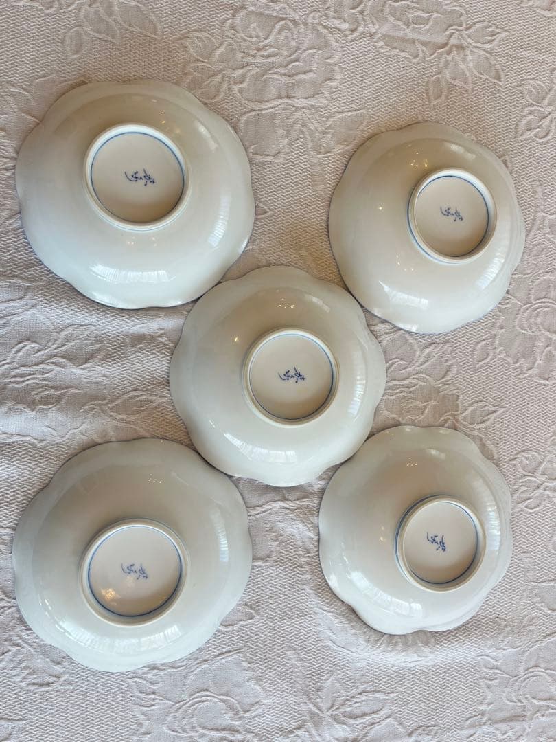 青い絵柄の子供の陶器皿5枚セット