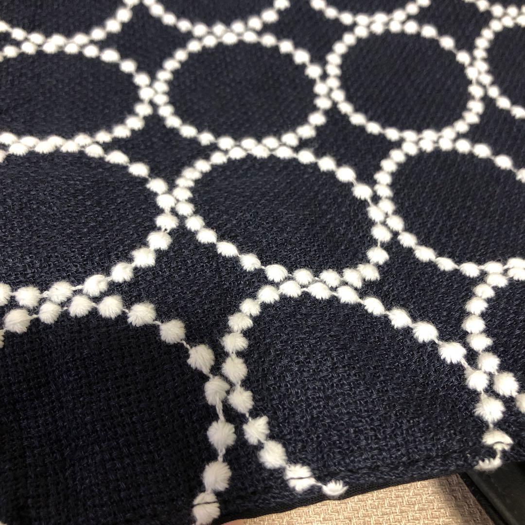 ミナペルホネン　タンバリン　大人気カラー　ネイビー　ホワイト　トートバッグ　合皮