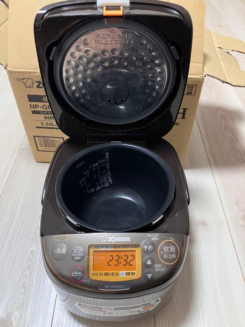 象印 IH炊飯器 3号炊き 2022年 高年式 家電 ひとり暮し 外箱付き