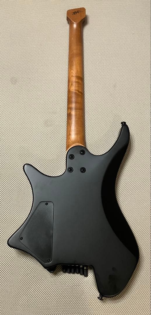 GFC GHL-300 EMG85x リアハム1発改造済　ヘッドレスギター