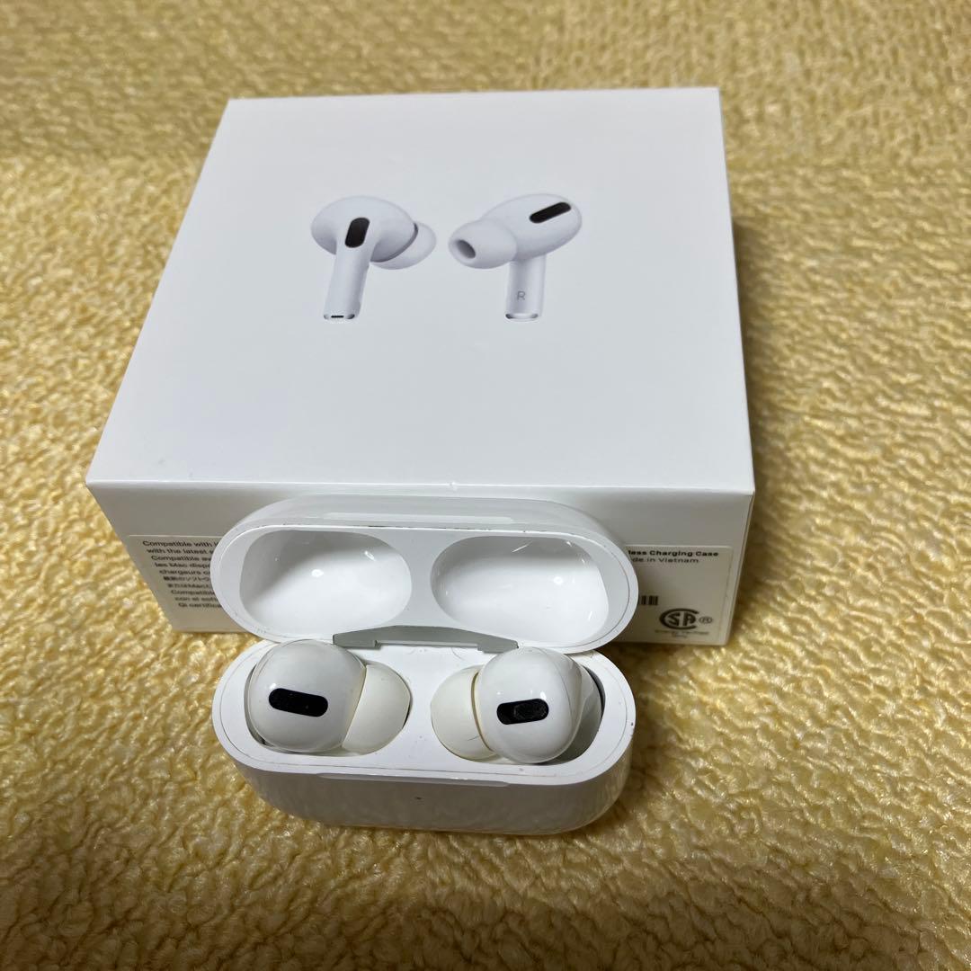 正規品 AirPods Pro 本体 充電ケース 黒ゴム保護ケース付 即発送‼️