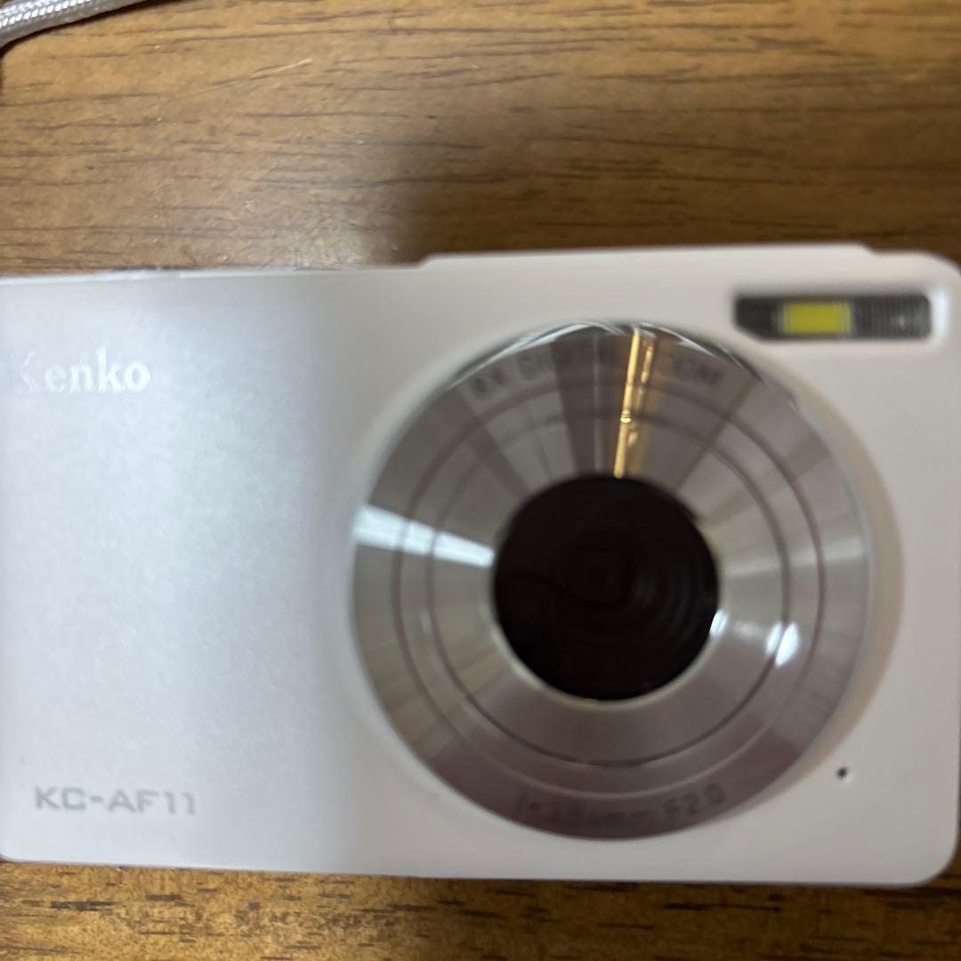 SDカード付き　Kenko KC-AF11 コンパクトデジタルカメラ
