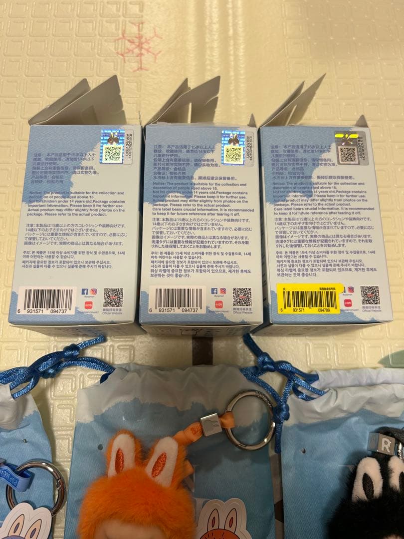 キーホルダー・アクリルキーホルダー PIN FOR LOVE