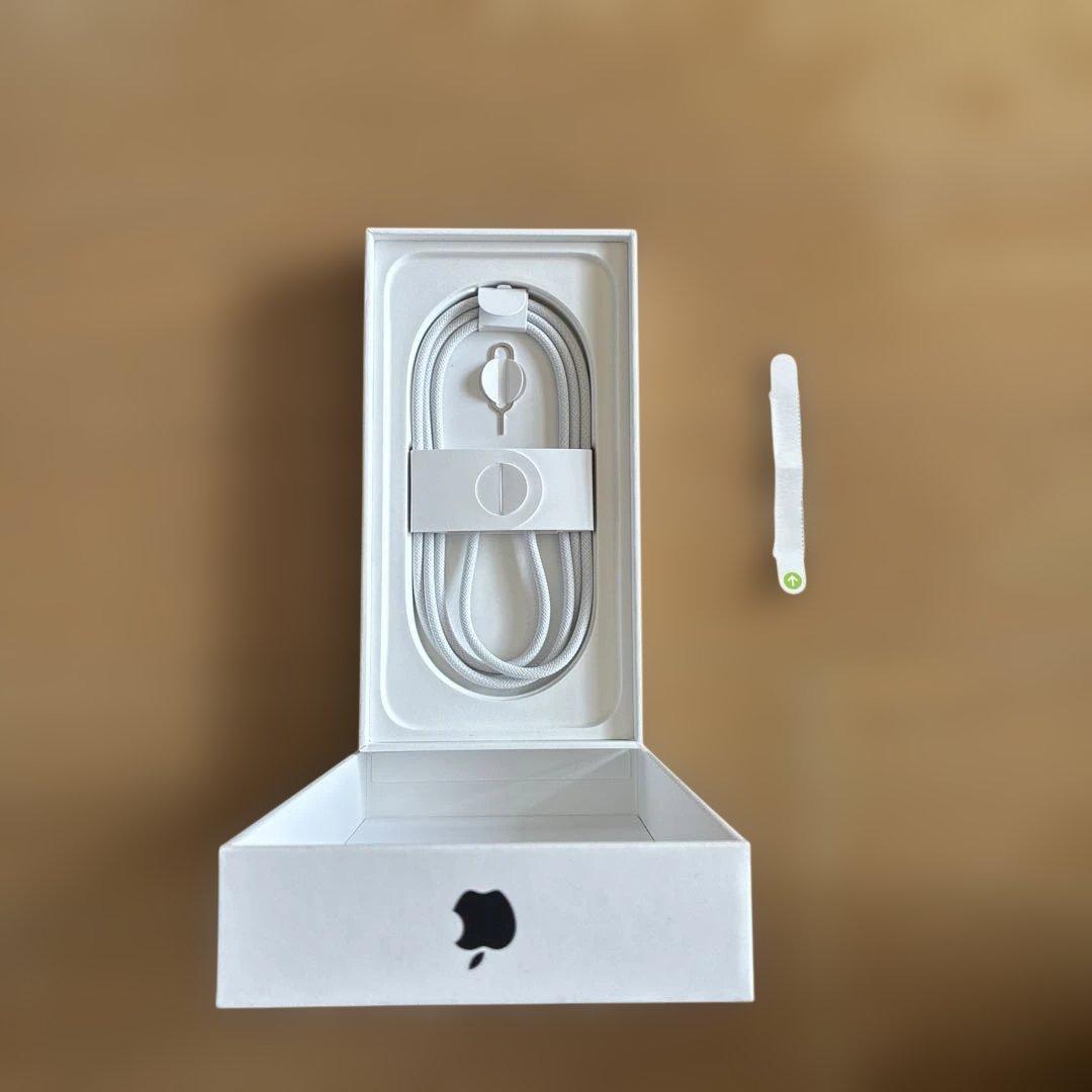 iPhone16e ブラック 128GB 本体