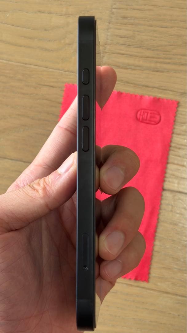 iPhone16e ブラック 128GB 本体