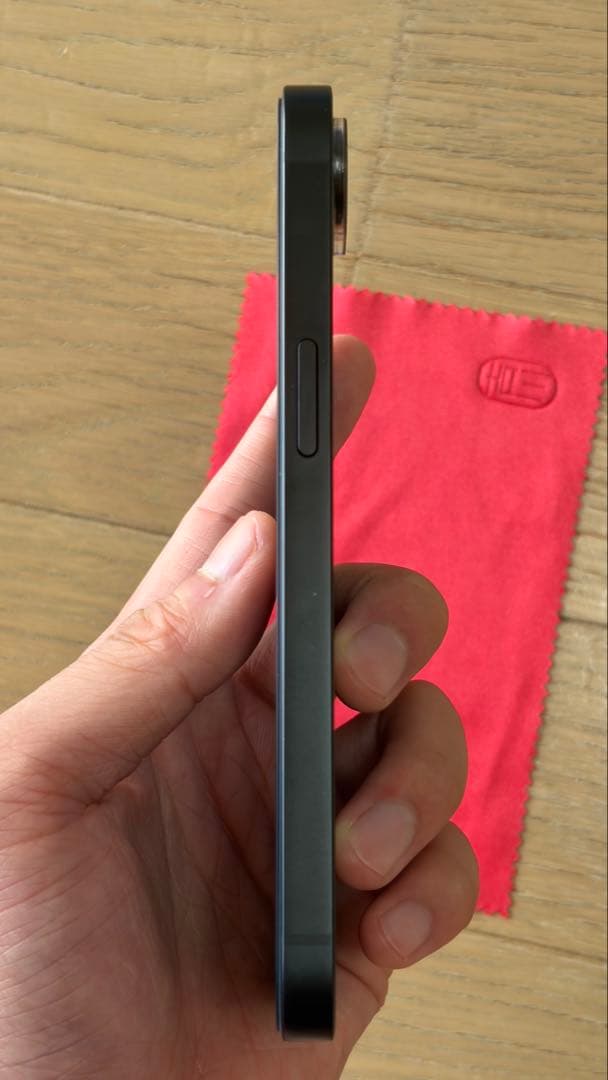 iPhone16e ブラック 128GB 本体