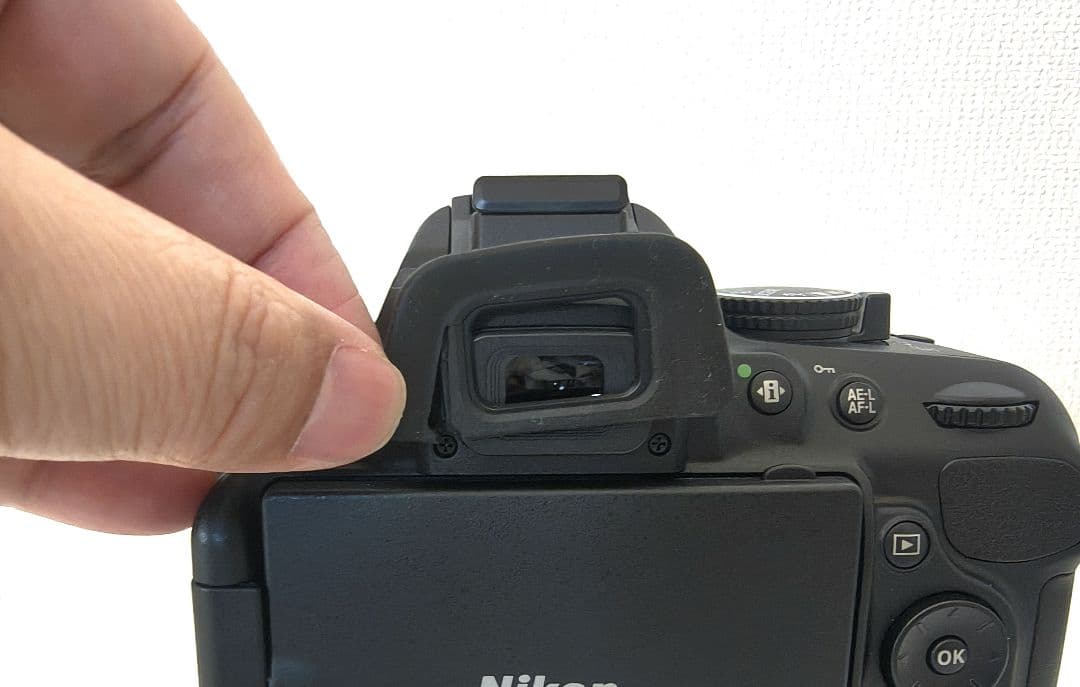 【美品】Nikon D5200 デジタル一眼レフカメラ ボディのみ
