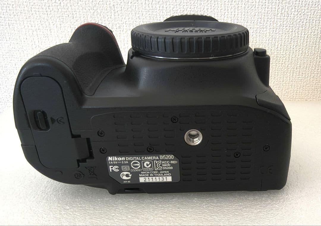 【美品】Nikon D5200 デジタル一眼レフカメラ ボディのみ