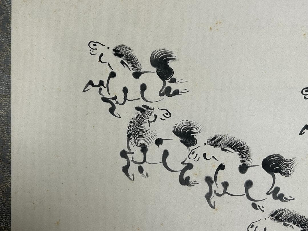 田中伯峰「馬九行く」紙本 肉筆 掛軸 共箱 日本画 商売繁盛 35