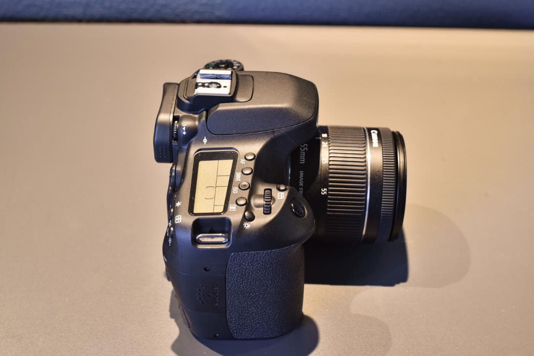 Canon EOS 80D 18-55　 本体＋バッテリー２個＆雑貨多数