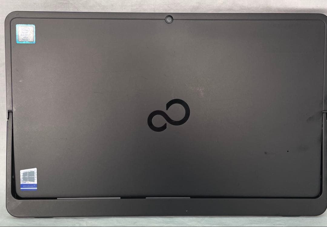 ARROWS Tab R727/R i7-7600U 128GB メモリー8GB