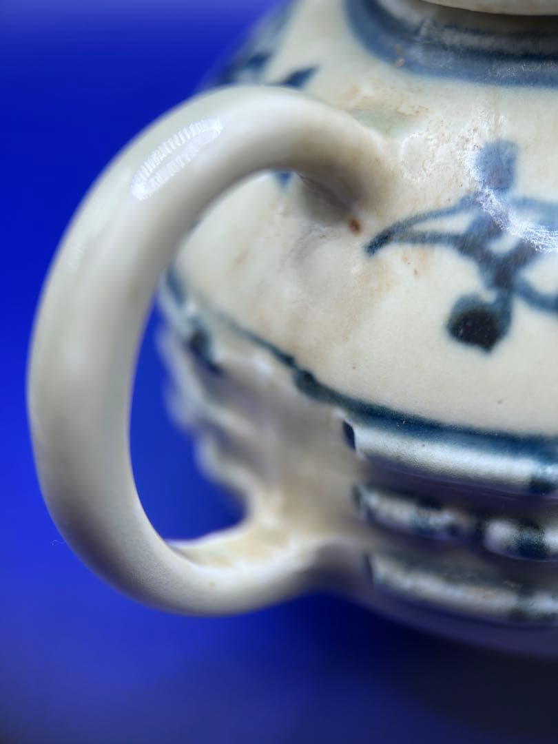 【骨董・古陶磁】中国/台湾 八卦文 青花（染付）小ぶりな急須 茶器 銘有