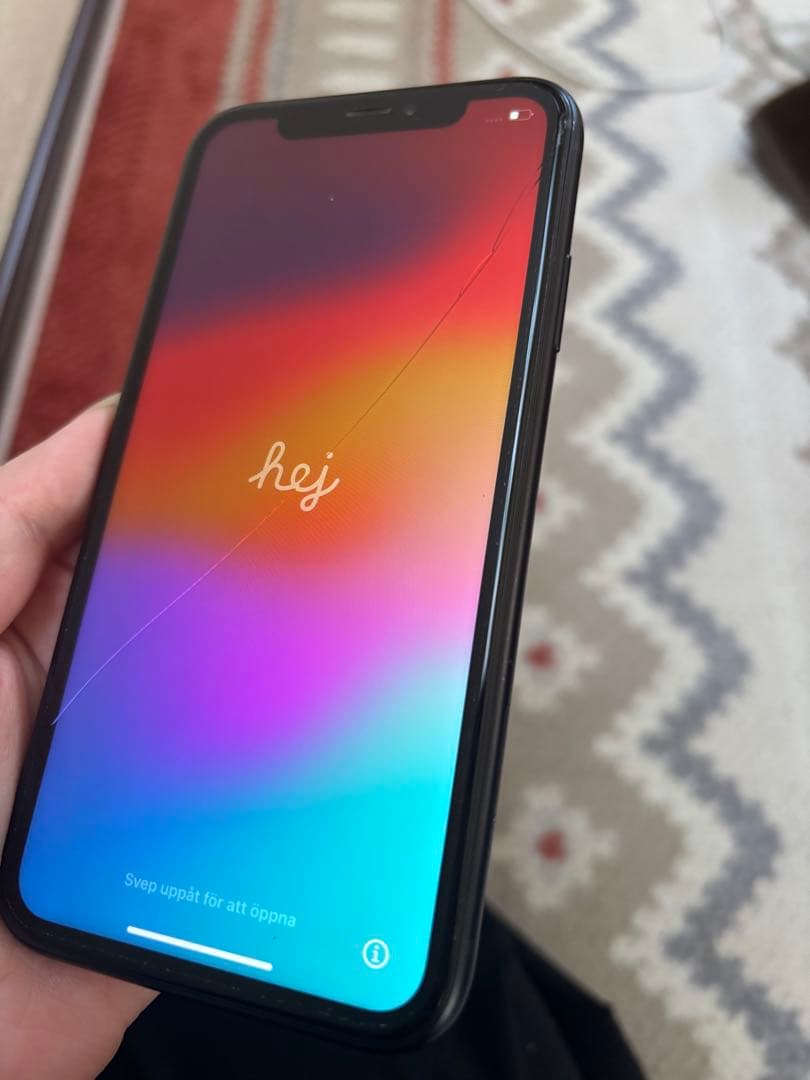 P*h様 Apple iPhone XR ブラック 本体