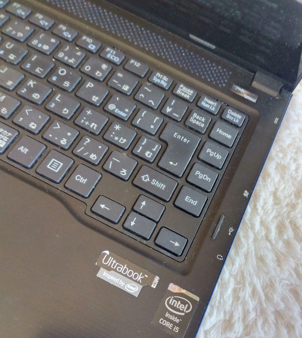富士通　FUJITSU ノートパソコン