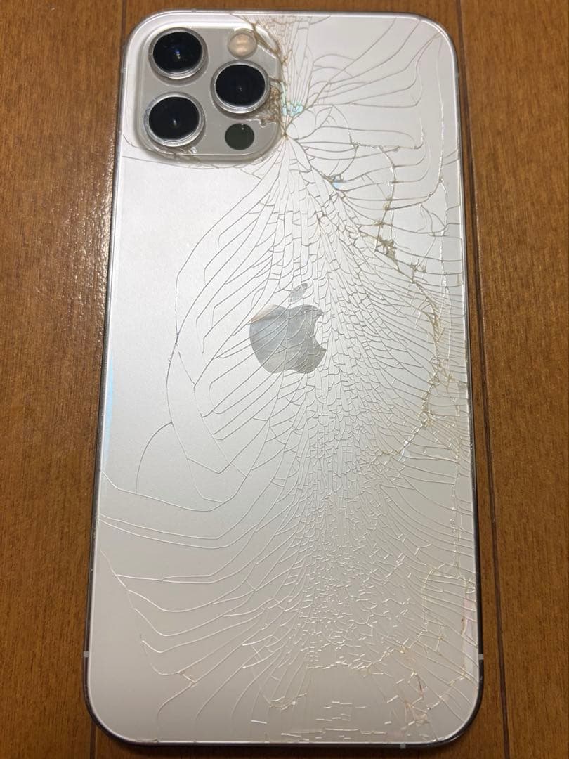iPhone12 pro 【背面ひびあり】