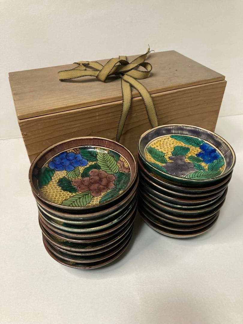 古九谷　吉田屋　青手九谷葡萄図丸皿　20枚