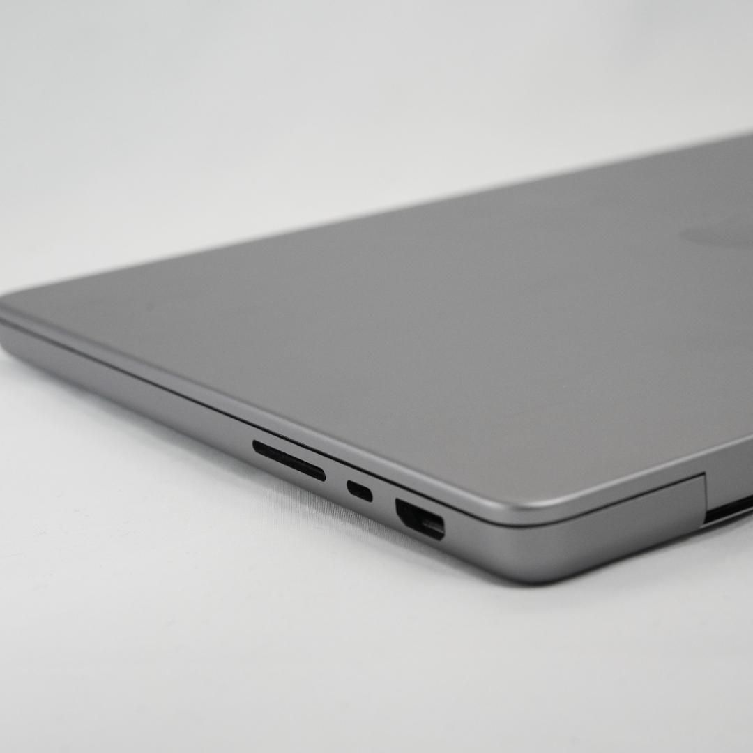 MacBookPro M2Pro 14インチ 16GB/512GB