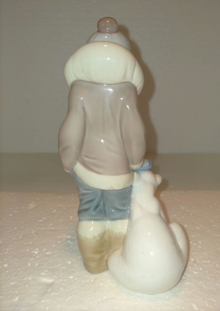 リヤドロ 　エスキモーライダース、エスキモーの少年と小熊、小熊とエスキモー3体