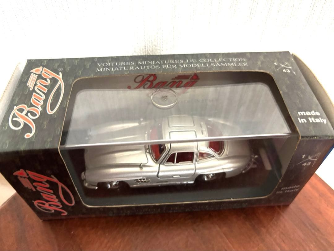 メルセデスベンツ300 SL ガルウィングミニカー 1/43