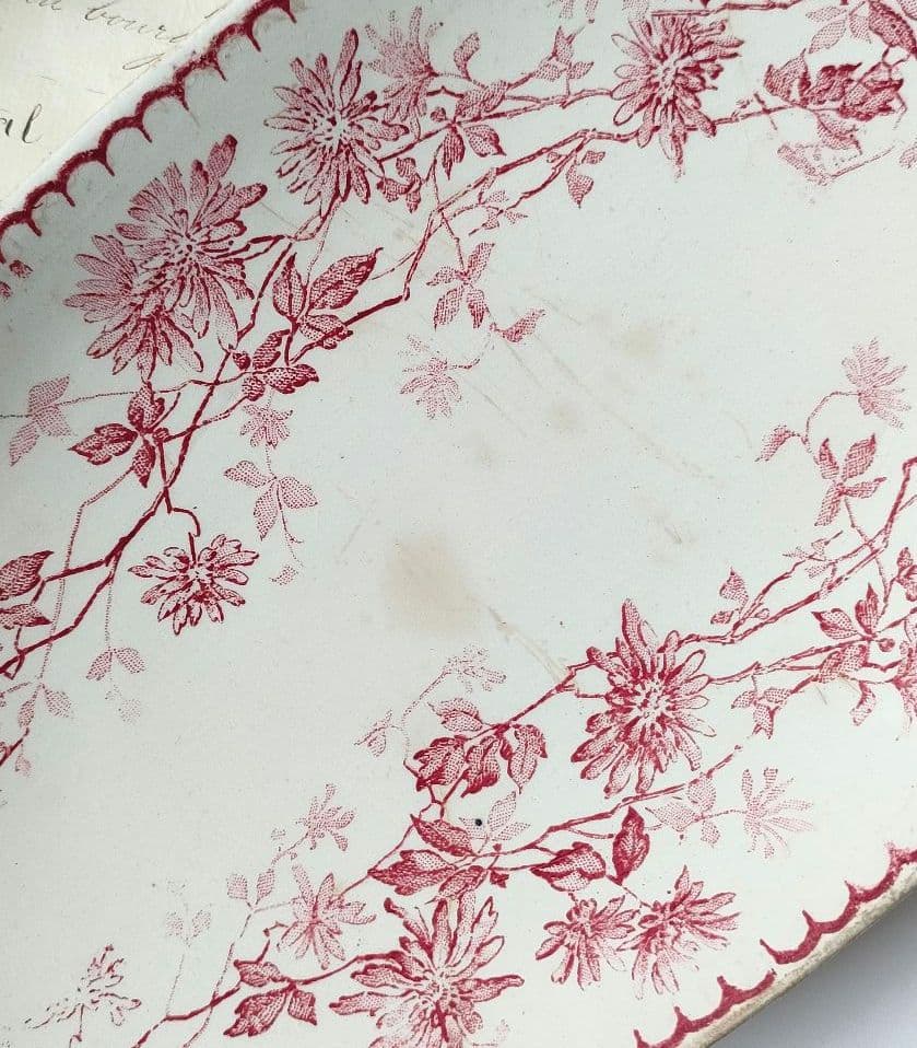 蚤の市　クレイユモントロー　MIGNARDISE　ラヴィエ　フランスアンティーク