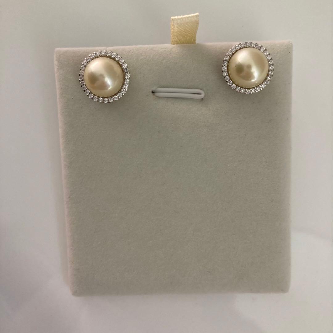 南洋真珠シャンパンゴールドのピアス9.9mm