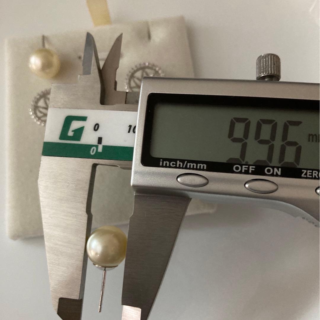 南洋真珠シャンパンゴールドのピアス9.9mm