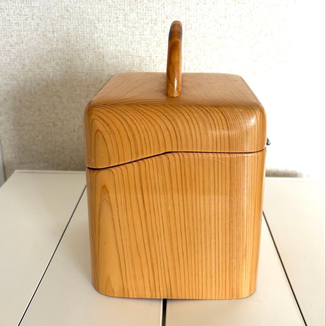 桧木製　日本製　小物入れ　収納150x150x170mm 未使用品