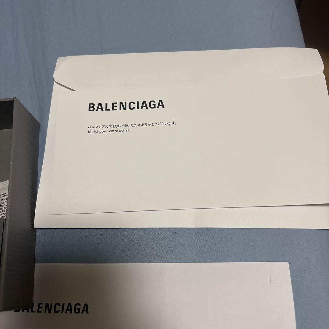 バレンシアガ正規品