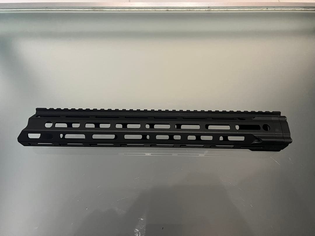 最終値下】Daniel Defenseタイプ DDM4V7 MFR ハンドガード