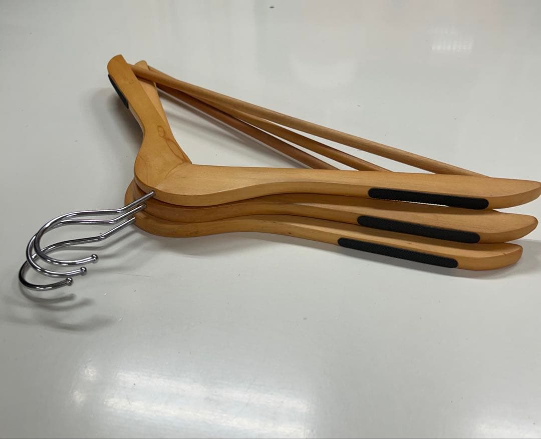 木製ハンガー 88本セット 滑り止め付き