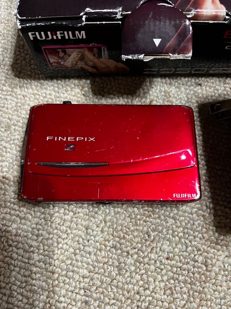 デジタルカメラ FUJIFILM FINEPIX Z950EXR