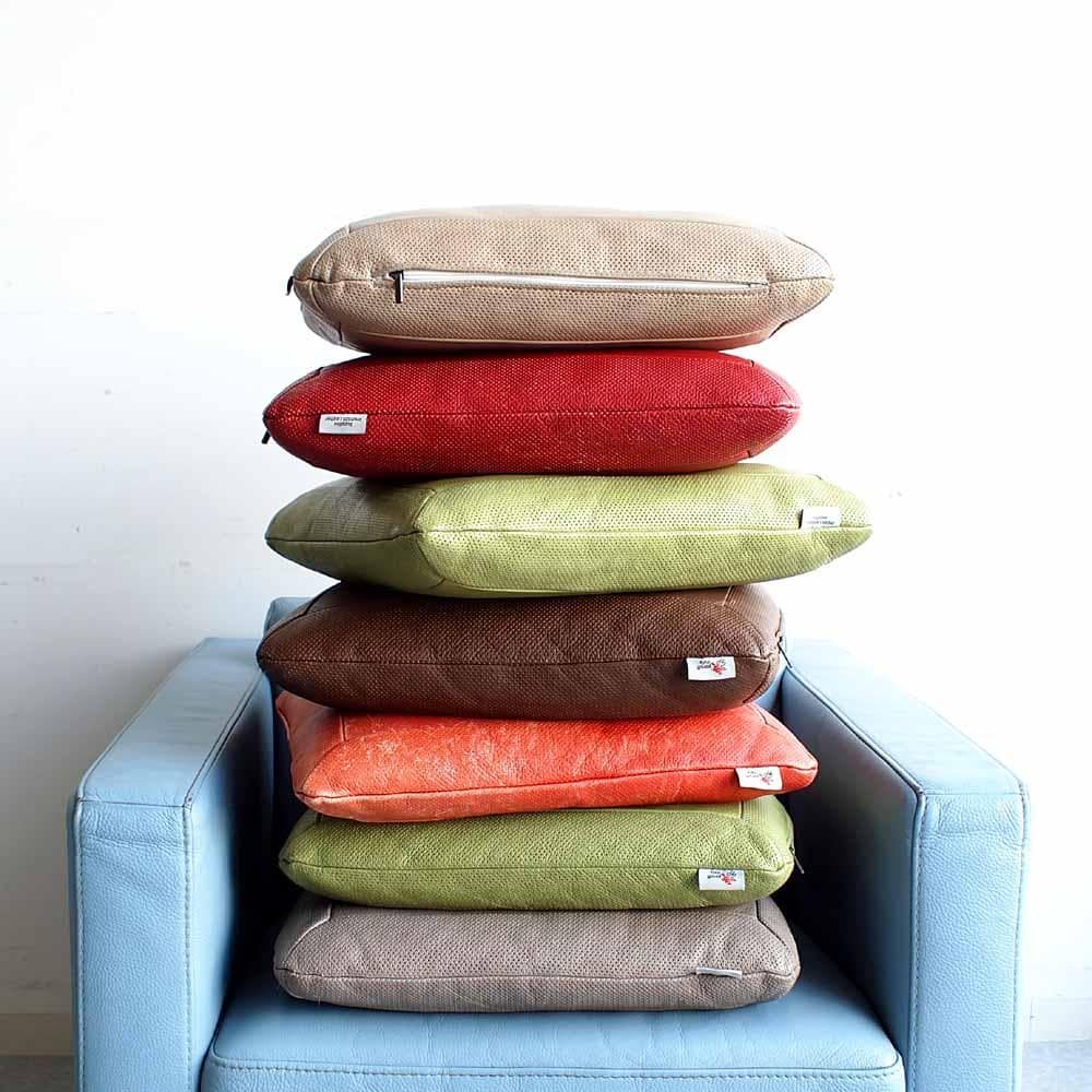 ケルビンジョルマーニ/KELVIN GIORMANI 革クッション A