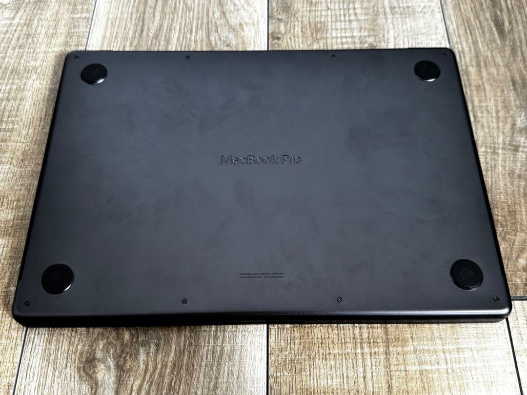 【最終値下げ・美品】MacBookPro14インチ M4Pro 48GB グレー