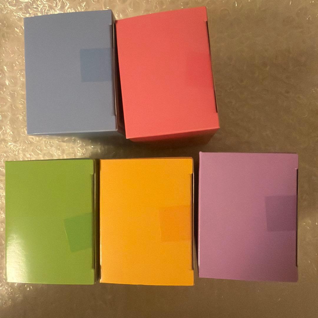 嵐を旅する展覧会 座る嵐